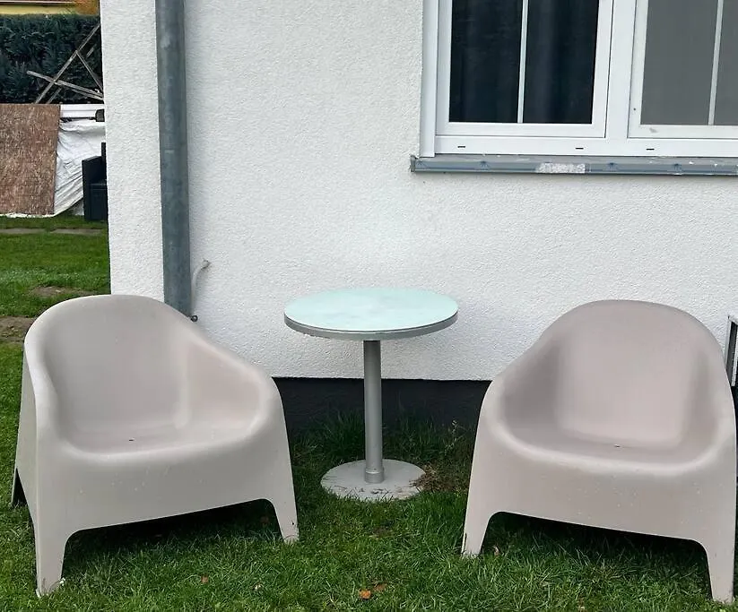 Schoenes 2 Zimmer Apartment An Der Stadt Grenze Mit Klimaanlage Blankenfelde-Mahlow