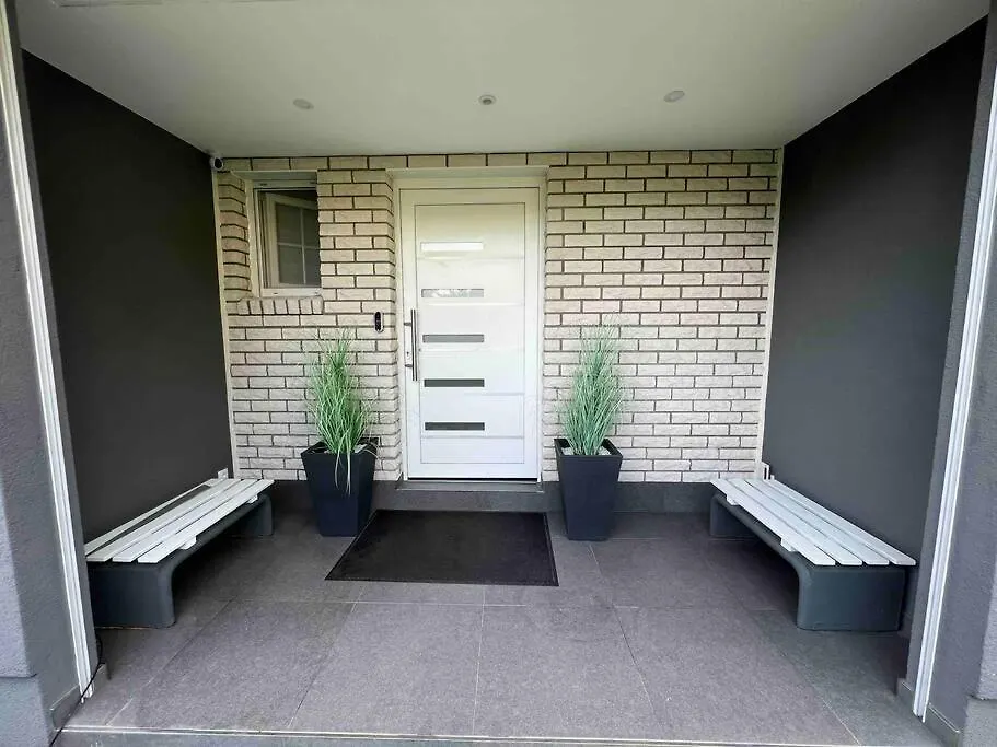Schoenes 2 Zimmer Apartment An Der Stadt Grenze Mit Klimaanlage Blankenfelde-Mahlow 0*,